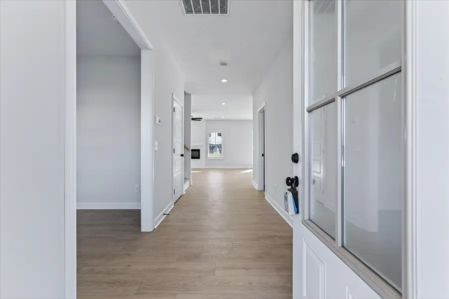 998 Alton Dr, Clarksville, TN 37043 - #2