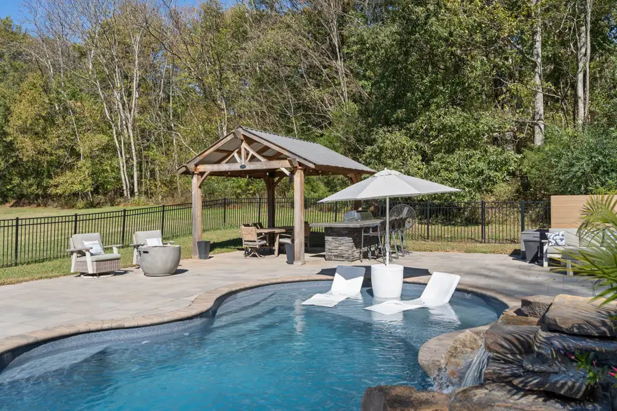 1833 Preacher Holt Rd, Mount Pleasant, TN 38474 - #2