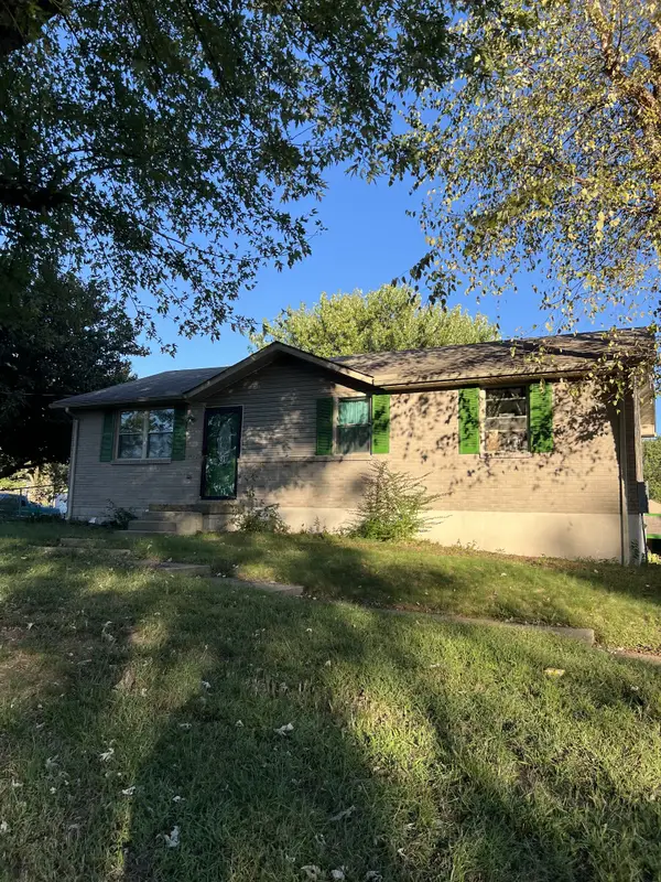 700 Volunteer Dr, White House, TN 37188