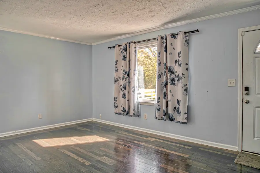 513 N Congress Blvd, Smithville, TN 37166 - #3