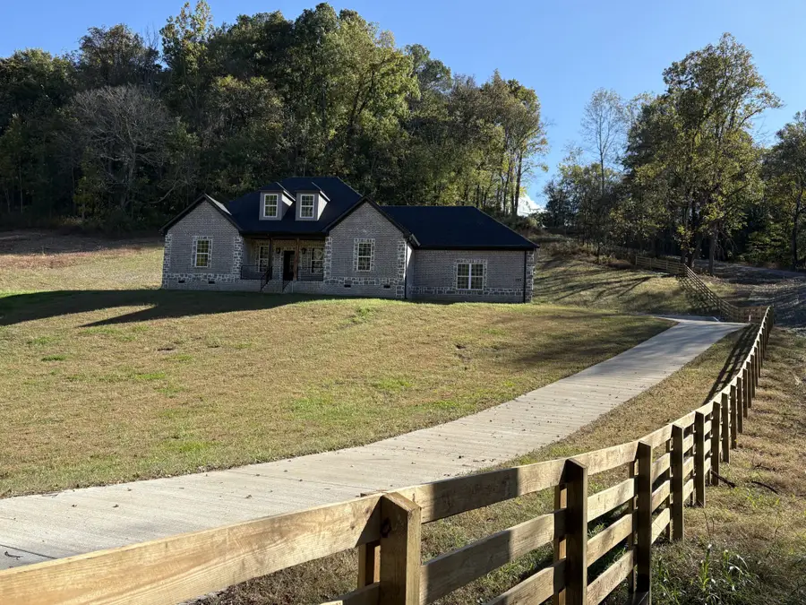 2121 Lynnville Hwy, Cornersville, TN 37047 - Image #2