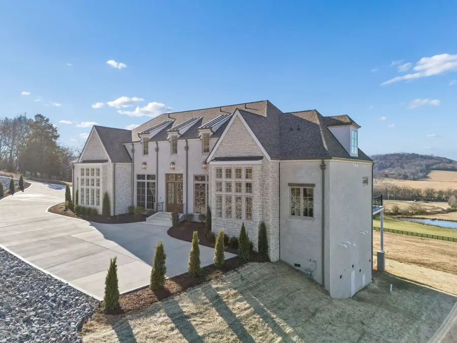 2420 Walter Way, College Grove, TN 37046 - Image #3