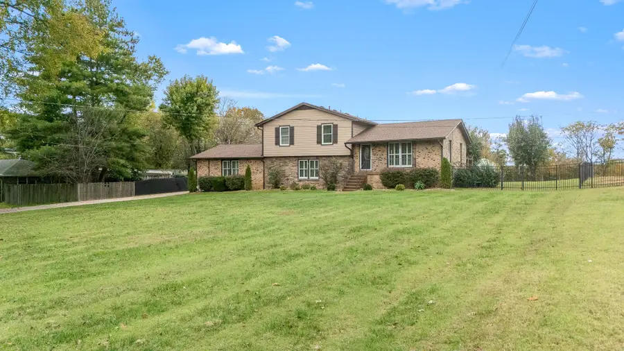 6580 Burkitt Rd, Antioch, TN 37013 - Image #2