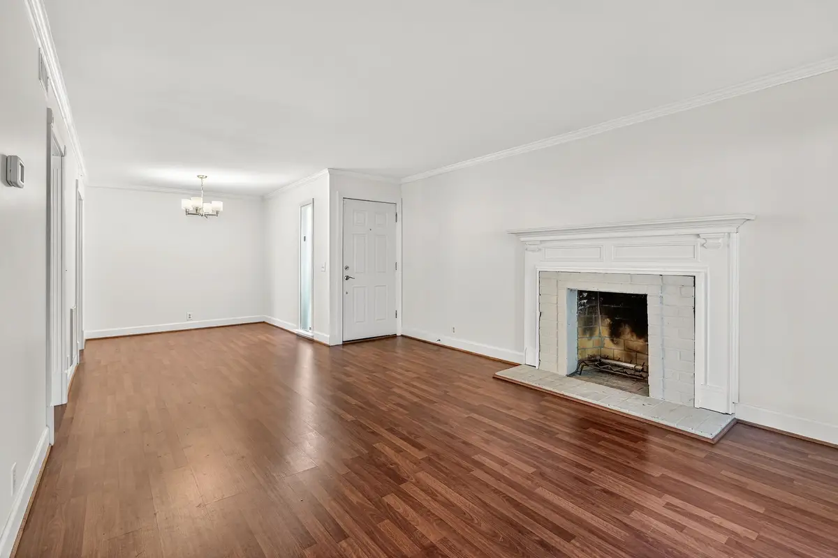 2116 Hobbs Rd #M16, Nashville, TN 37215 - Image #1