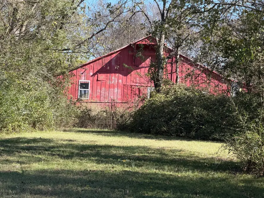 13447 Harrison Ln, Bell Buckle, TN 37020 - Image #2