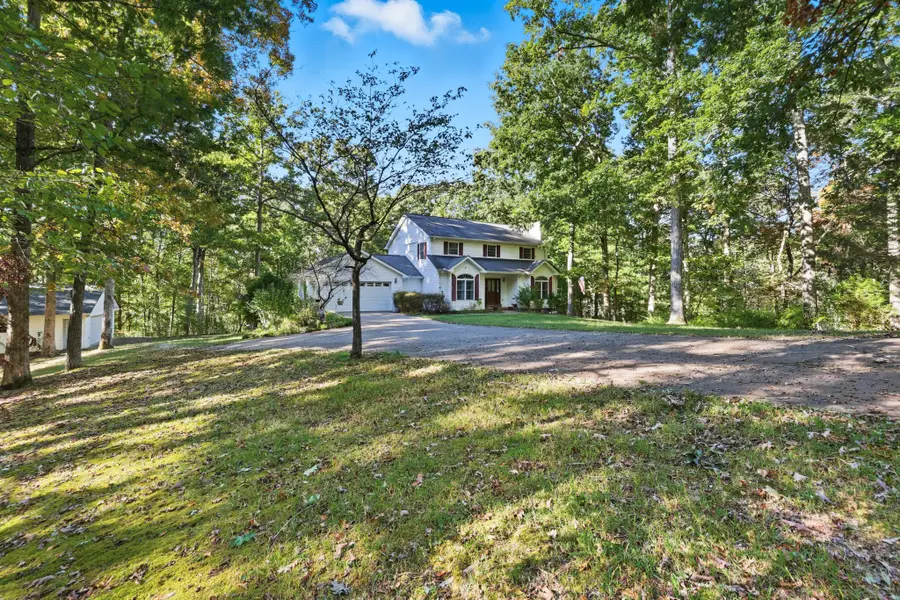 187 Oak Crest Dr, Tennessee Ridge, TN 37178 - Image #2