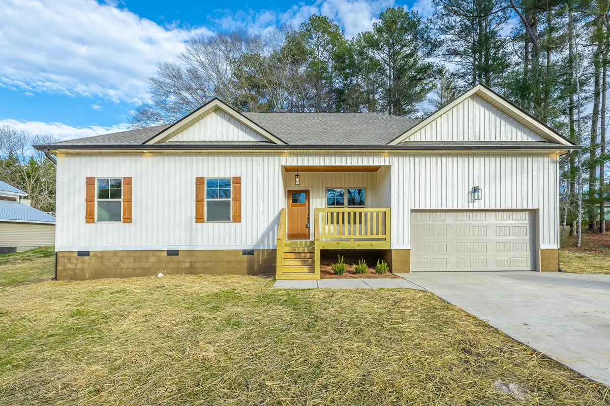 206 Wheeler Avenue, Chickamauga, GA 30707 - Image #1