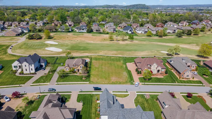 1646 Boardwalk Pl, Gallatin, TN 37066 - #2