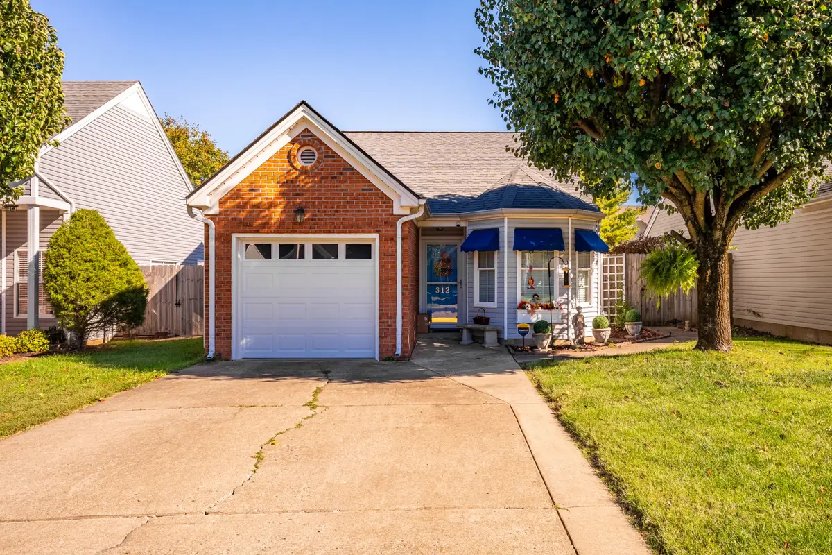 312 Northwind Dr, Hopkinsville, KY 42240 - Image #1