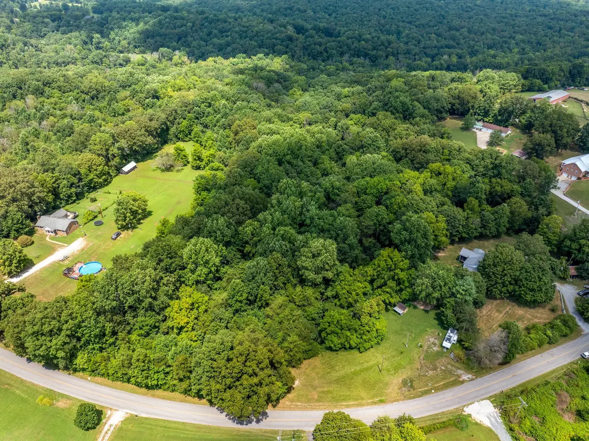 1374 Deal Rd, Burns, TN 37029 - Image #1