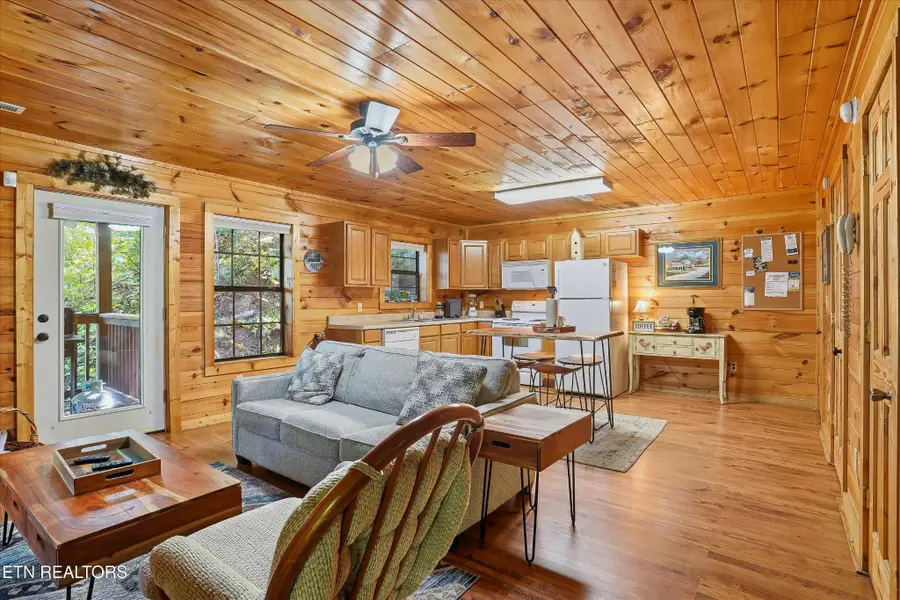 2061 Luzerne Drive, Gatlinburg, TN 37738 - #2