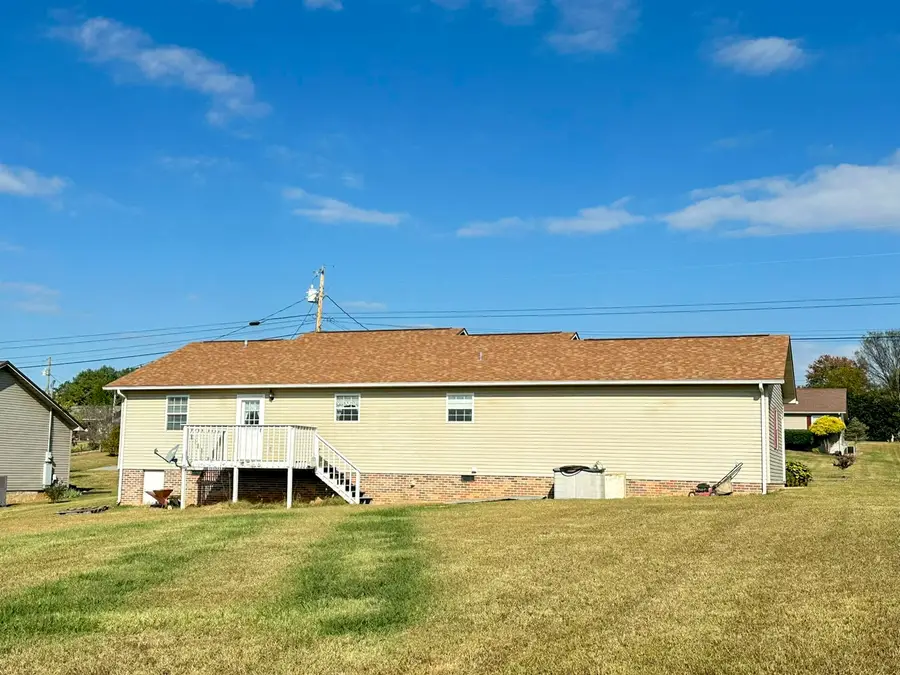 432 Tyler Dr, Dandridge, TN 37725 - Image #3