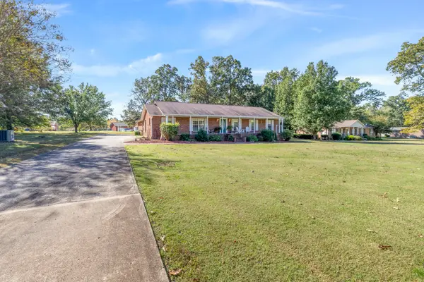 520 Callahan Dr, New Johnsonville, TN 37134