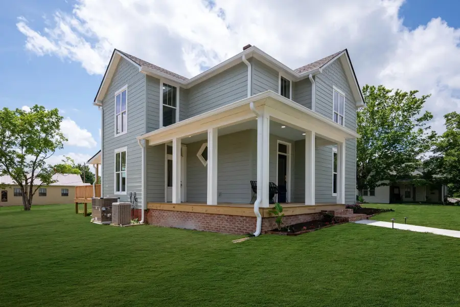 414 West College Street, Dickson, TN 37055 - Image #3