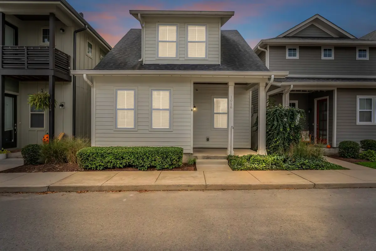 1016 Treaty Oaks Dr, Nashville, TN 37209 - Image #1
