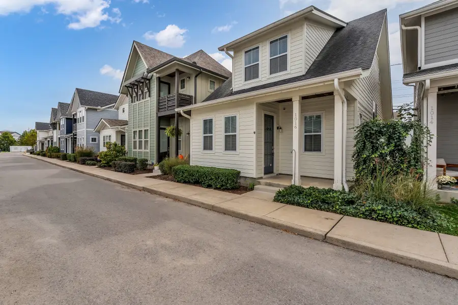 1016 Treaty Oaks Dr, Nashville, TN 37209 - Image #3