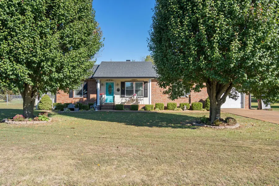 1010 Sunday Silence Dr, Greenbrier, TN 37073 - Image #2