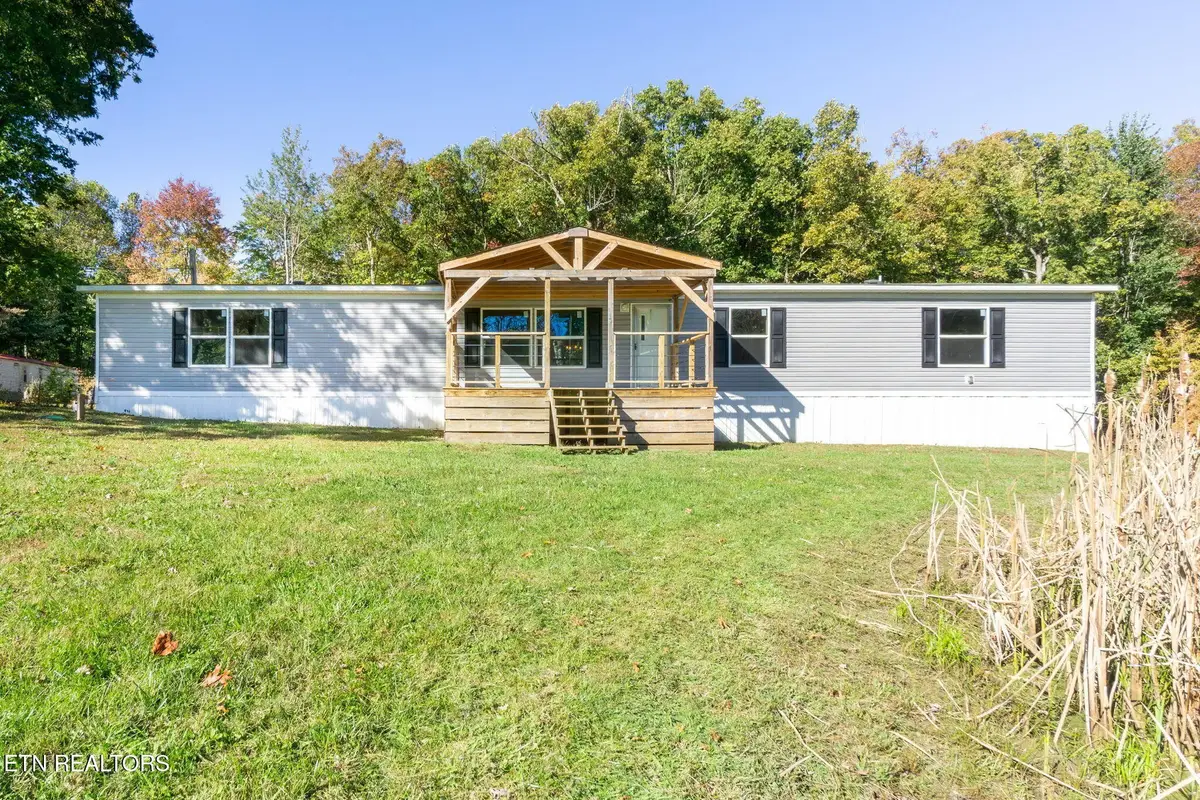 130 Dripping Springs Court, Monterey, TN 38574 - Image #1