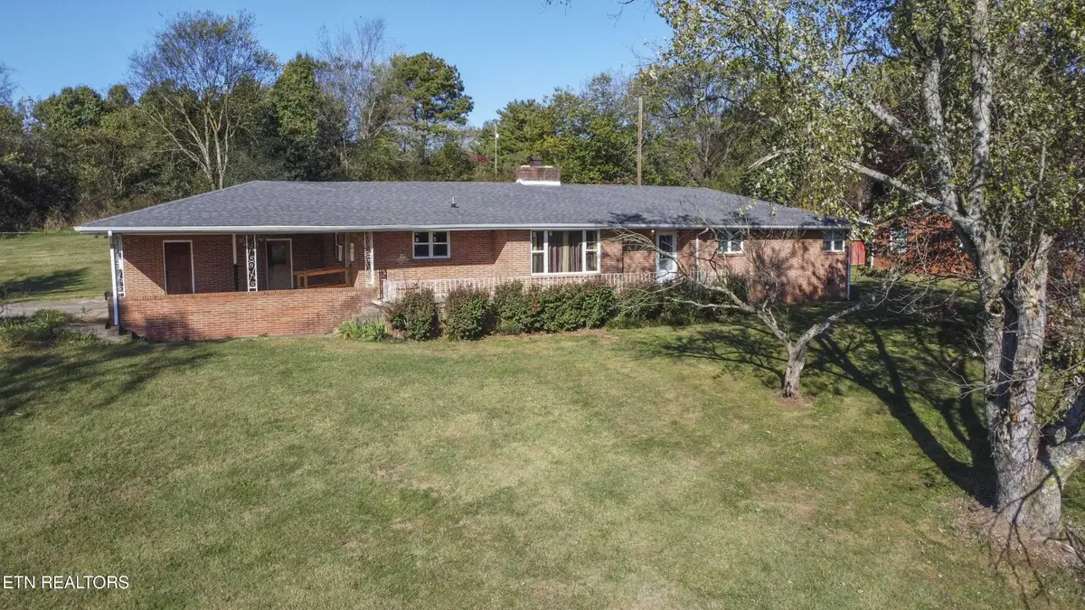 639 Mccrary St, Philadelphia, TN 37846 - Image #1