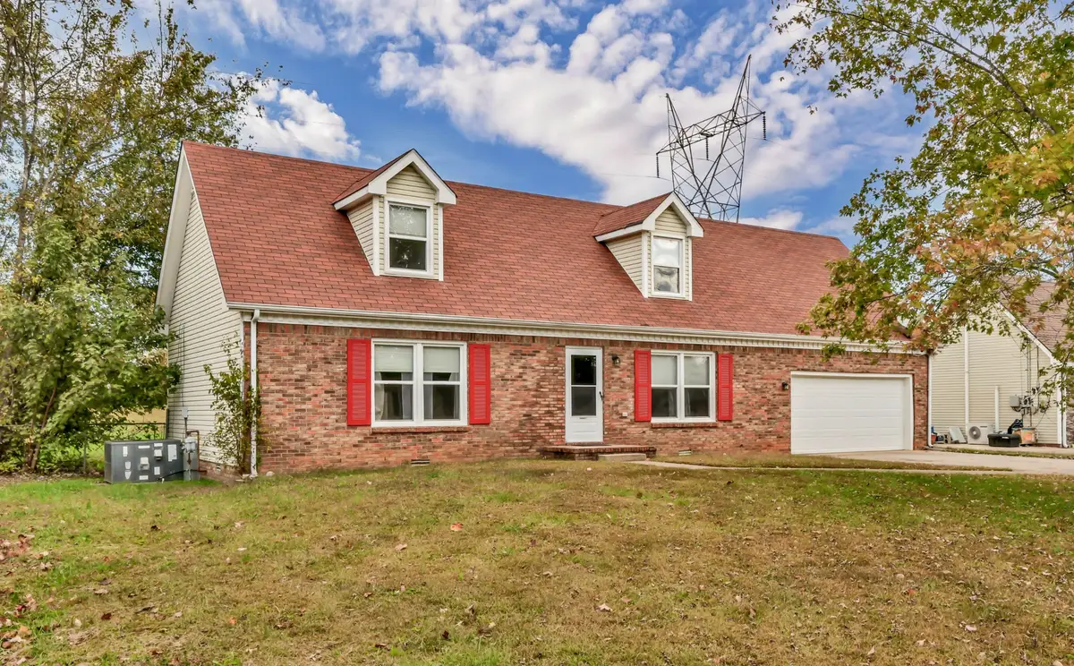 1571 Barrett Dr, Clarksville, TN 37043 - #1