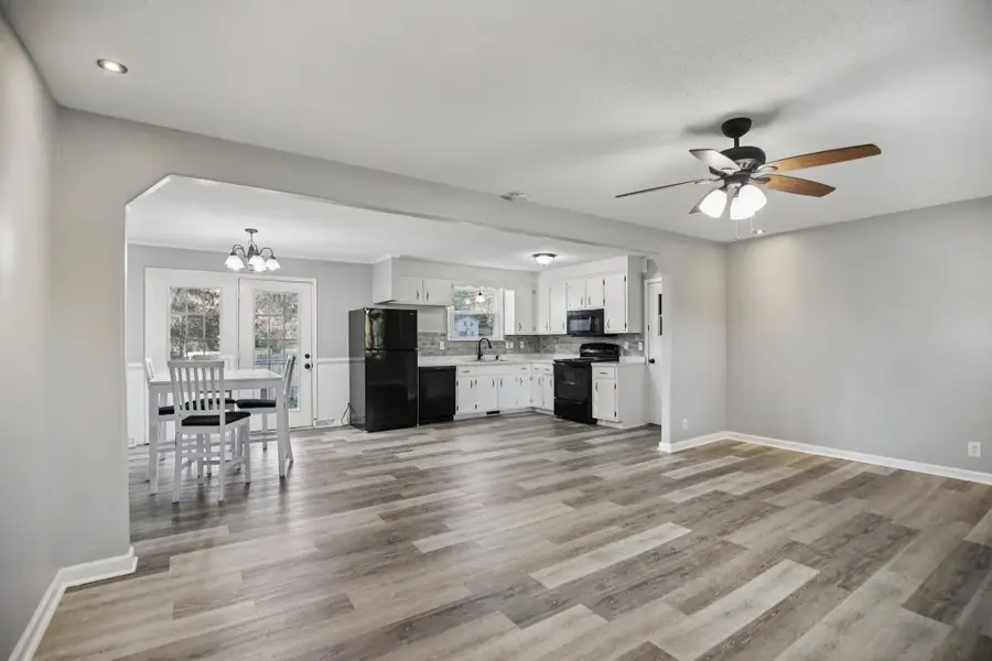 2142 Old Russellville Pike, Clarksville, TN 37043 - #3