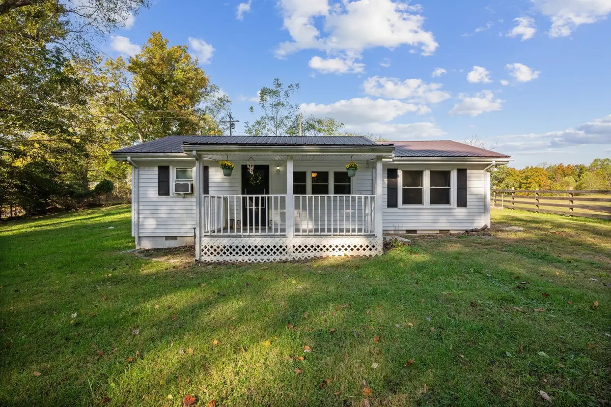 1155 Westfield Rd, Dickson, TN 37055 - Image #1