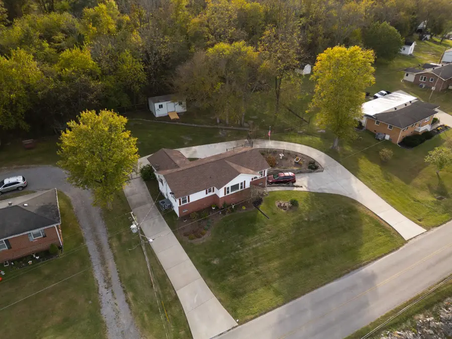 396 E Main St, Alexandria, TN 37012 - Image #2