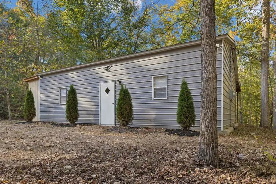 1399 Roberts Creek Rd, Waverly, TN 37185 - Image #3