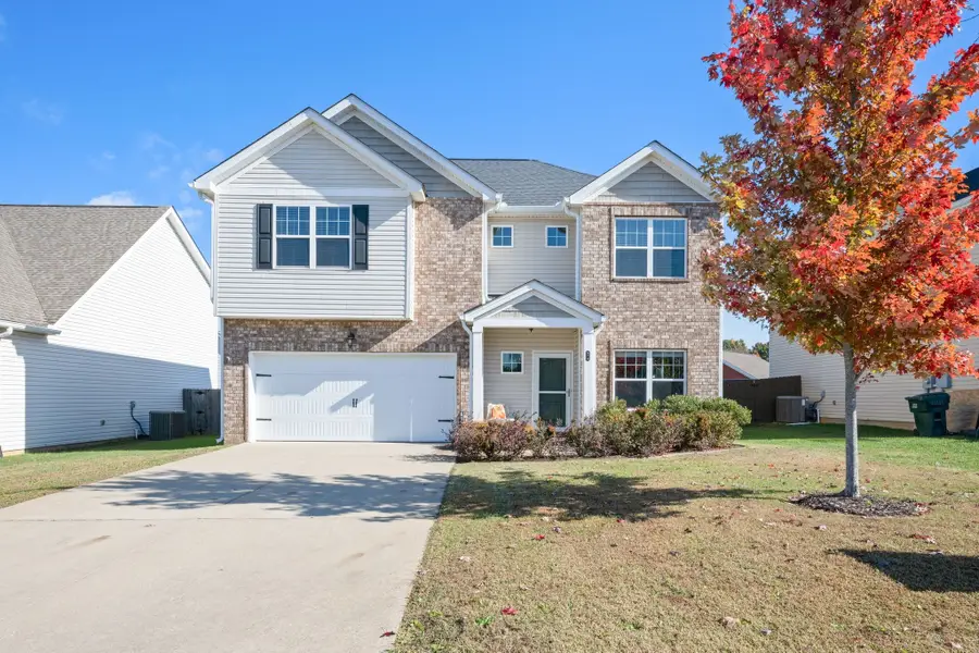 614 Whirlaway Dr, Burns, TN 37029 - Image #2