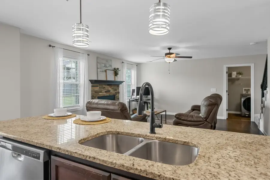 1655 Parkside Dr, Clarksville, TN 37042 - #3