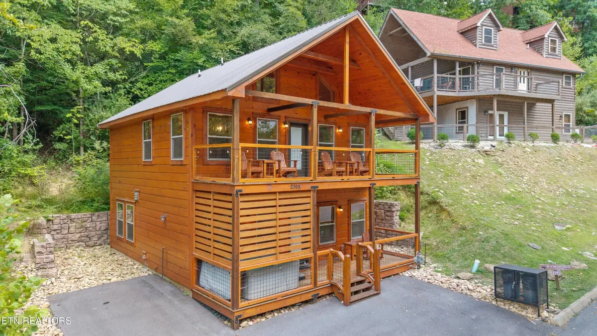 2395 Alpine Village Way, Sevierville, TN 37863 - Image #1