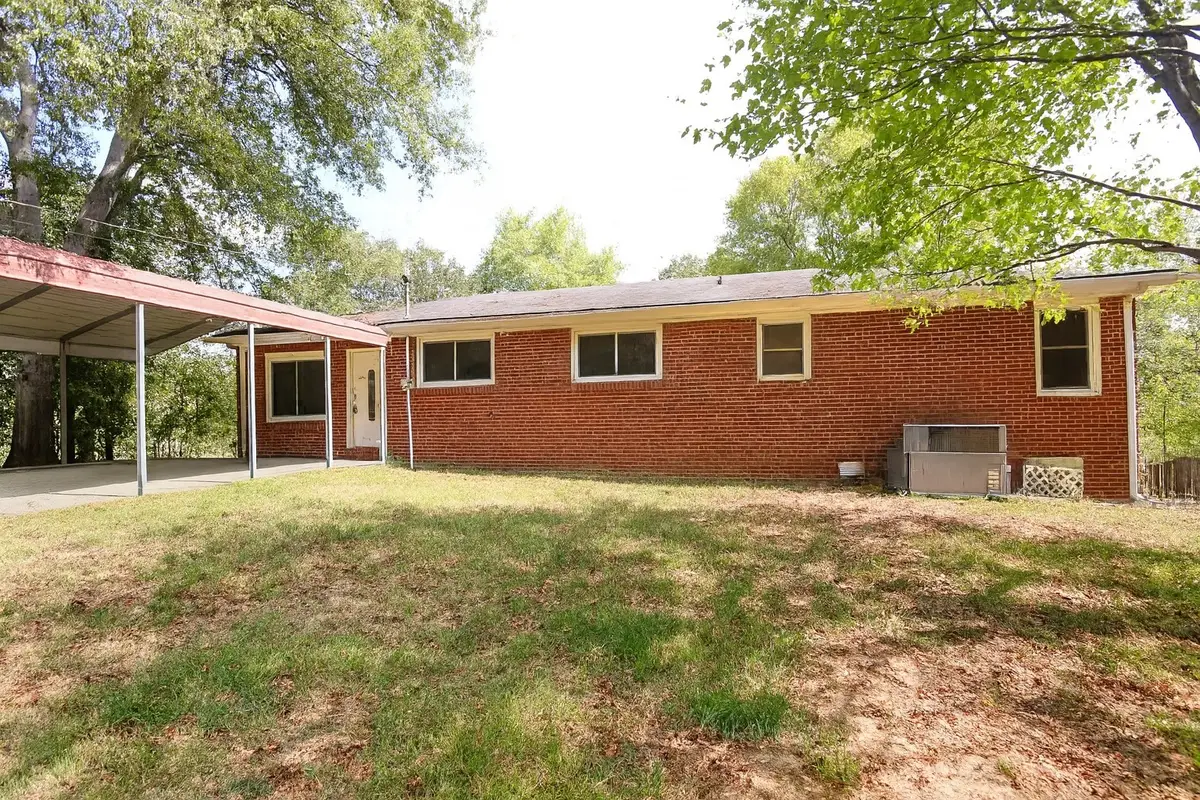 162 Factory St, Camden, TN 38320 - Image #1