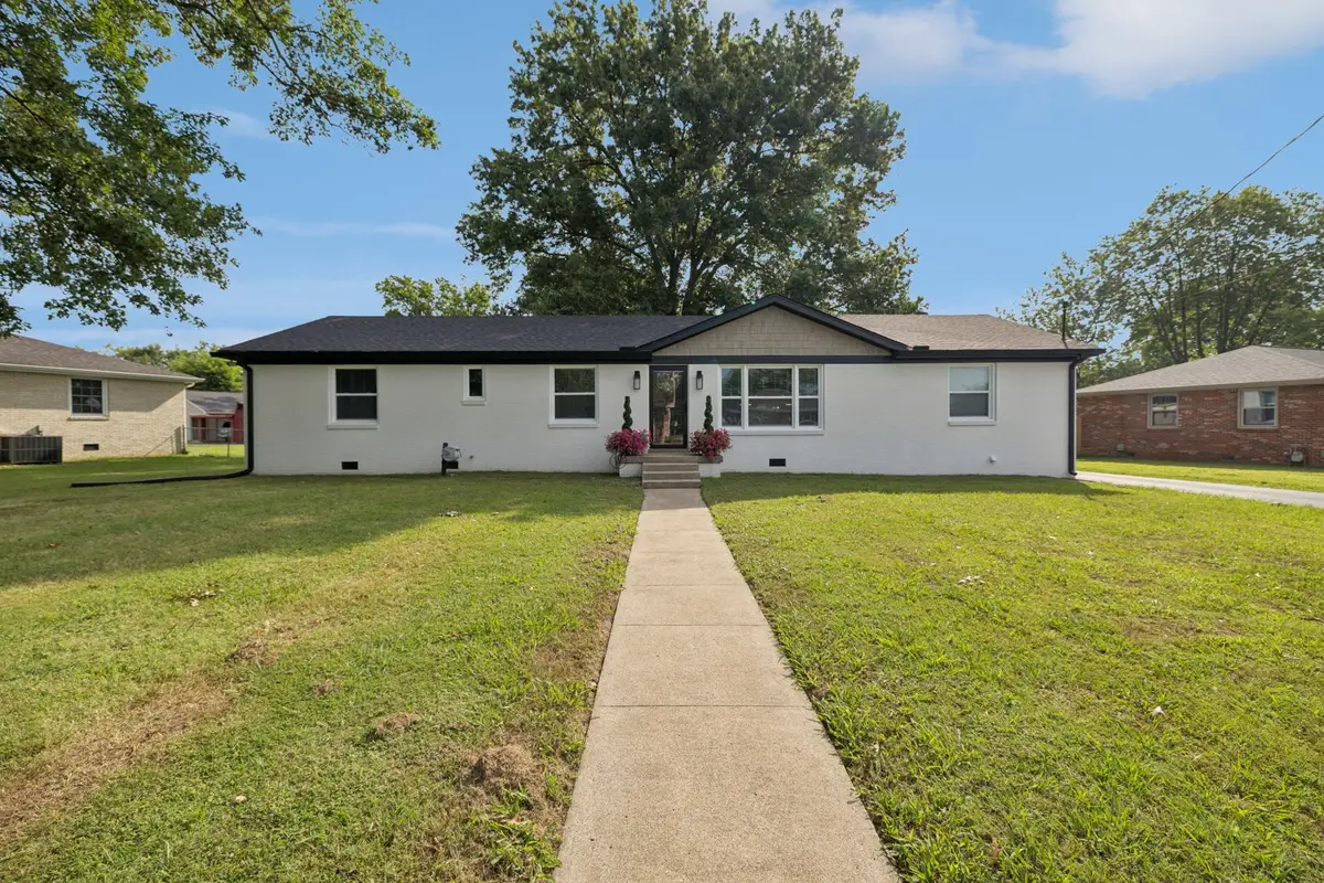 213 Knob Rd, Lebanon, TN 37087 - #1