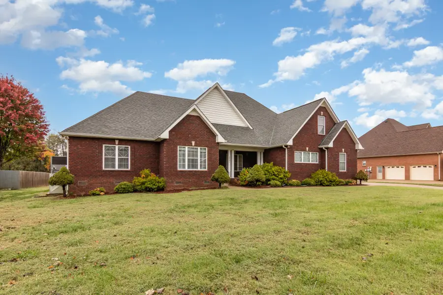 4241 N Woodstock Dr, Clarksville, TN 37040 - #3