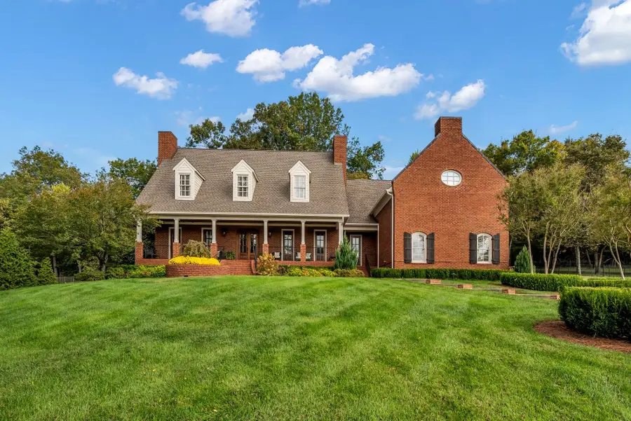 2449 Durham Manor Dr, Franklin, TN 37064 - Image #2