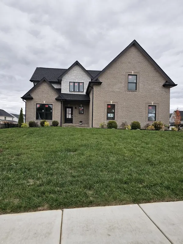 443 Spiderwort Dr, Clarksville, TN 37043