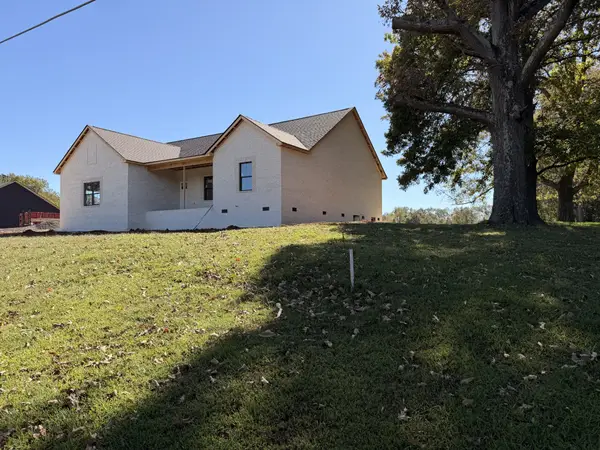 4 Stewart Meadows, Cadiz, KY 42211