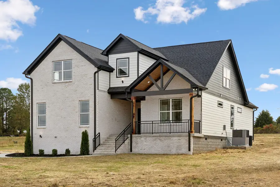 6437 Hopewell Rd, Springfield, TN 37172 - Image #2