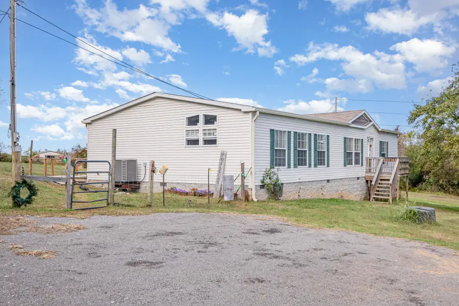 1241 Littleton Ranch Rd, Castalian Springs, TN 37031 - Image #3