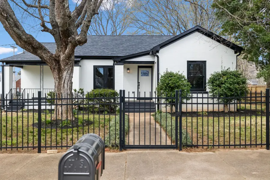 222 Groh St, Lawrenceburg, TN 38464 - Image #3