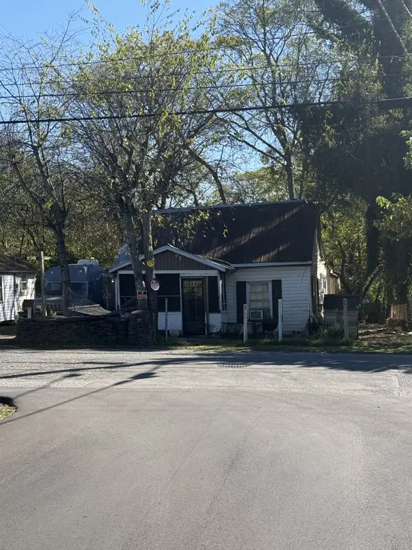 673 Blythe Ave, Gallatin, TN 37066