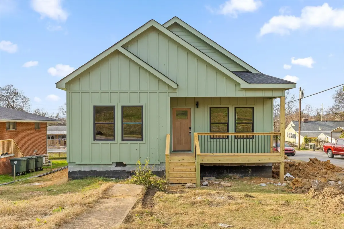 925 N Chamberlain Avenue, Chattanooga, TN 37406 - Image #1