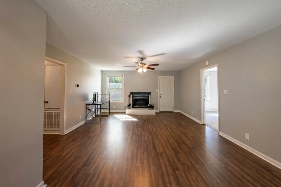 602 Bay Ln, Clarksville, TN 37042 - #2