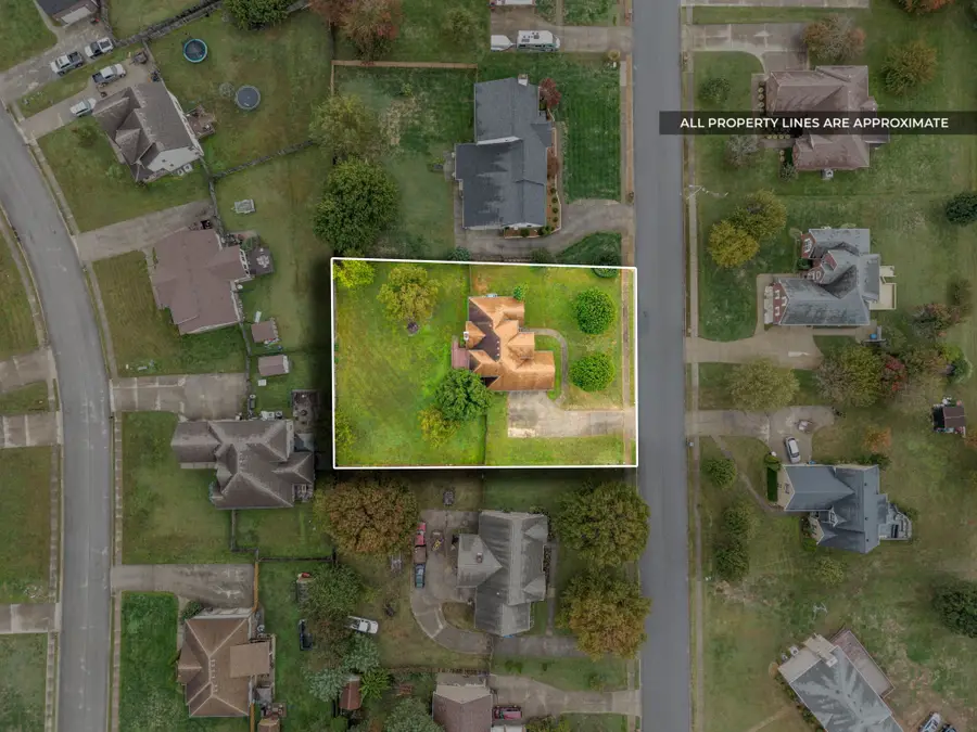 1421 Dr Meade Ln, Clarksville, TN 37042 - #2