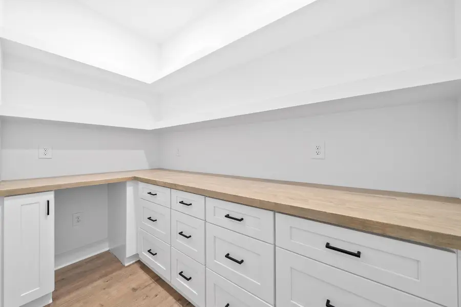 4905 Royal View Way, Clarksville, TN 37040 - #3