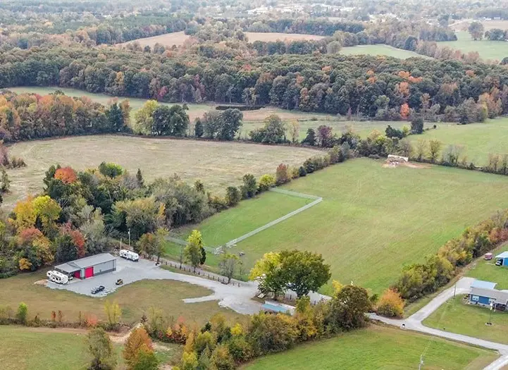 320 Capps Farm Ln, Mc Ewen, TN 37101 - Image #1