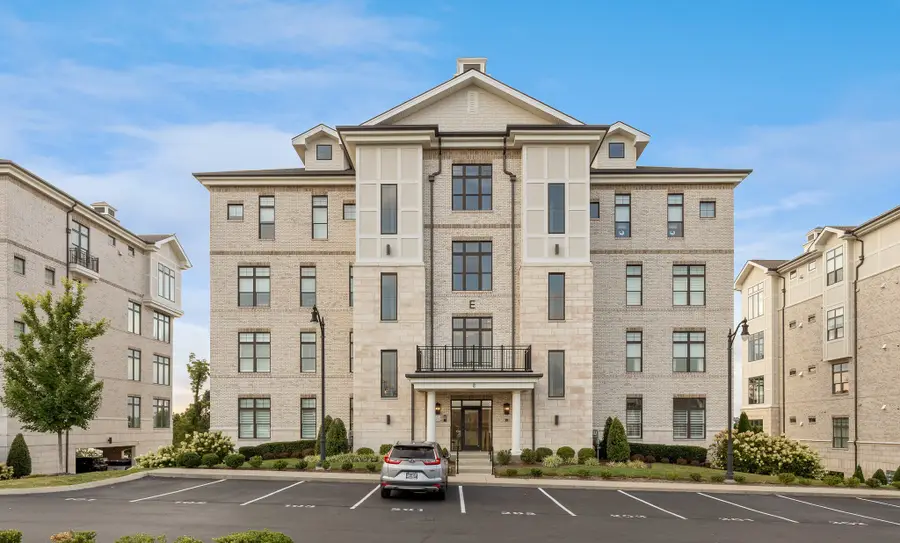 1024 Club View Dr #E102, Gallatin, TN 37066 - #3