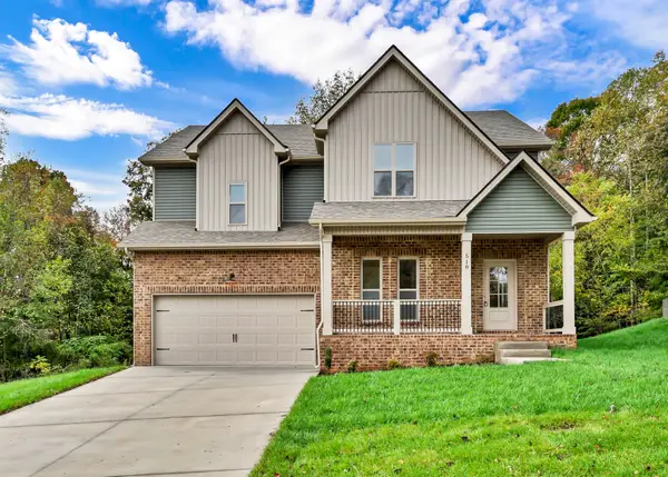 518 Danica Dr, Clarksville, TN 37042