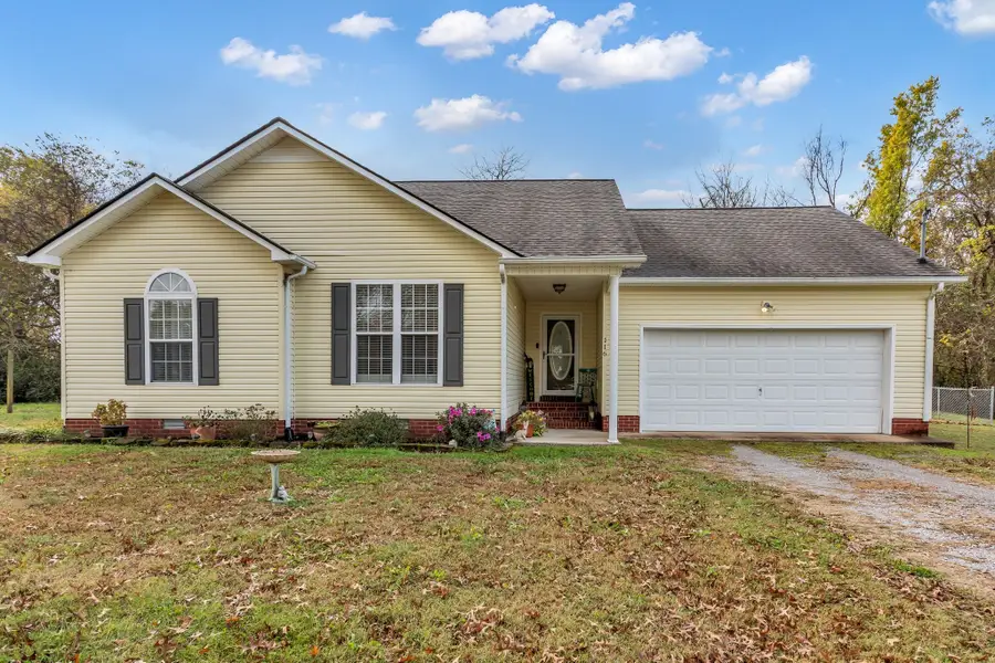 116 Jackson St, Mount Pleasant, TN 38474 - Image #2
