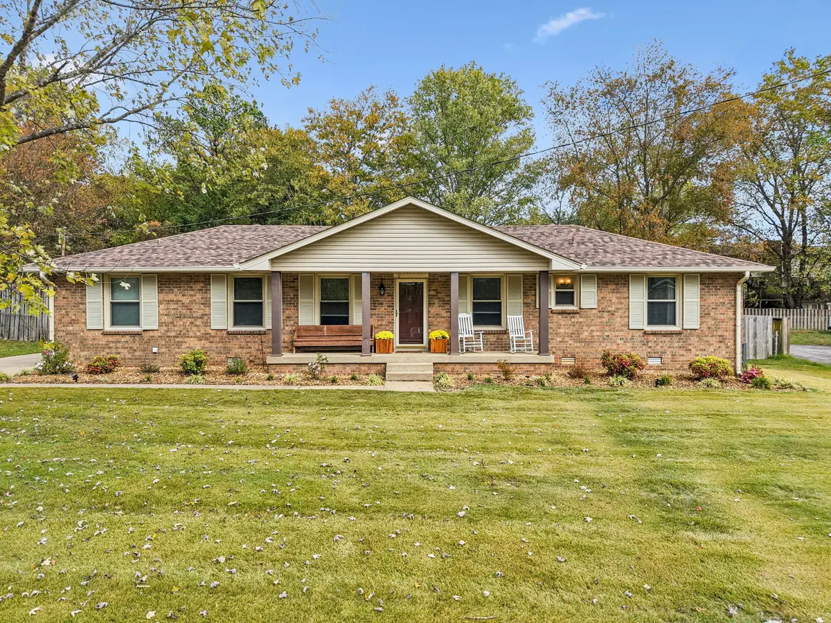 617 Atlanta Dr, Hermitage, TN 37076 - Image #1